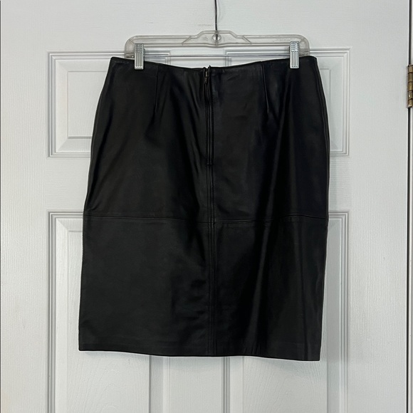 Leather Casual Corner Annex Black Skirt - Picture 2 of 4